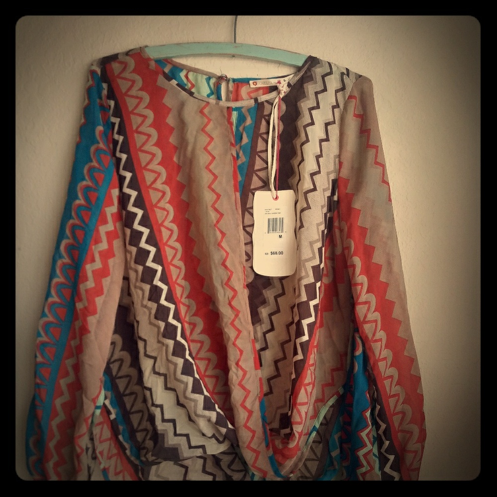 Chelsea And Violet Long Sleeve blouce